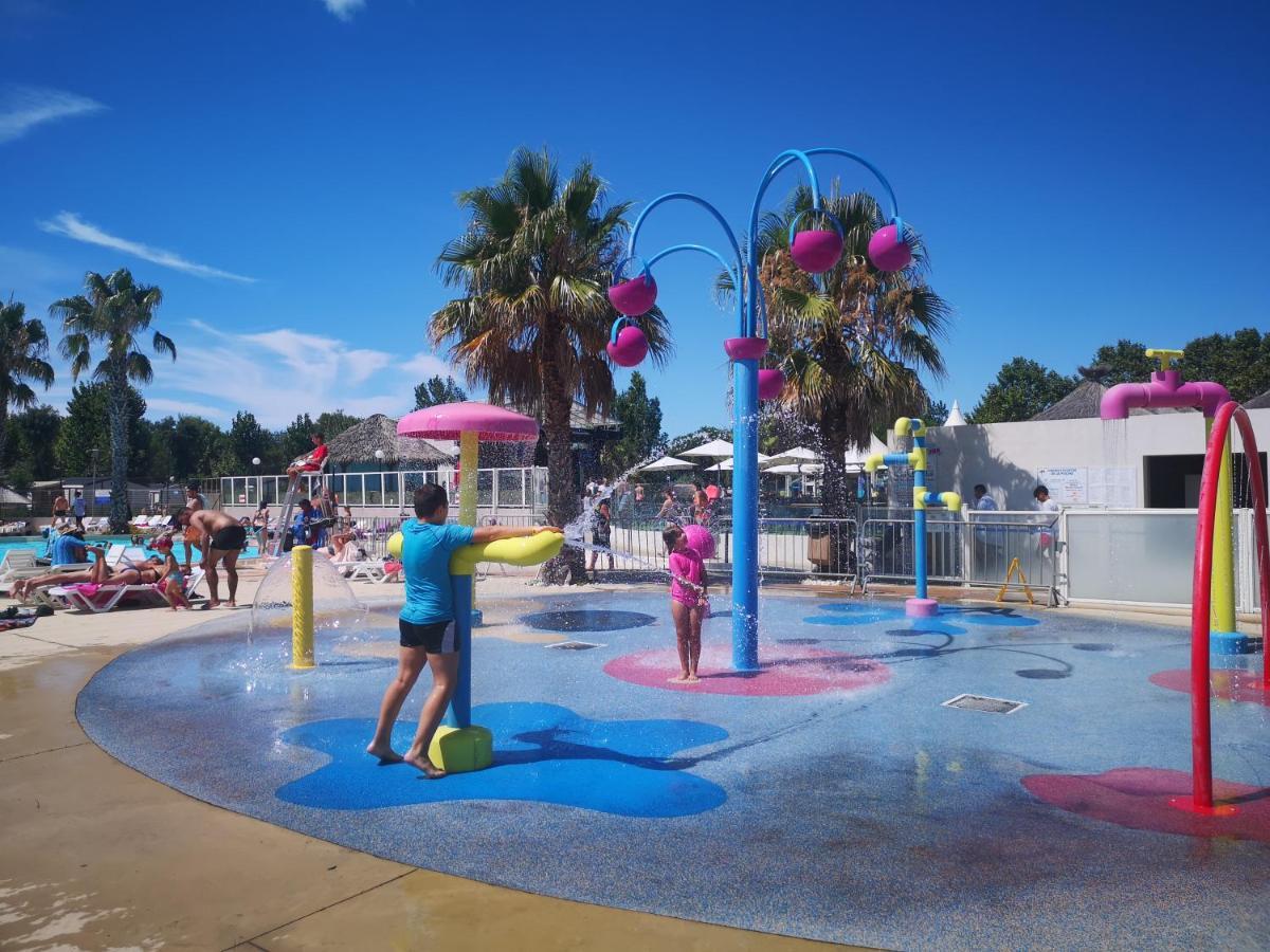 Camping La Carabasse Vias-Plage-T4 Climatise,Tout Confort, Emplacement Calme ! Esterno foto