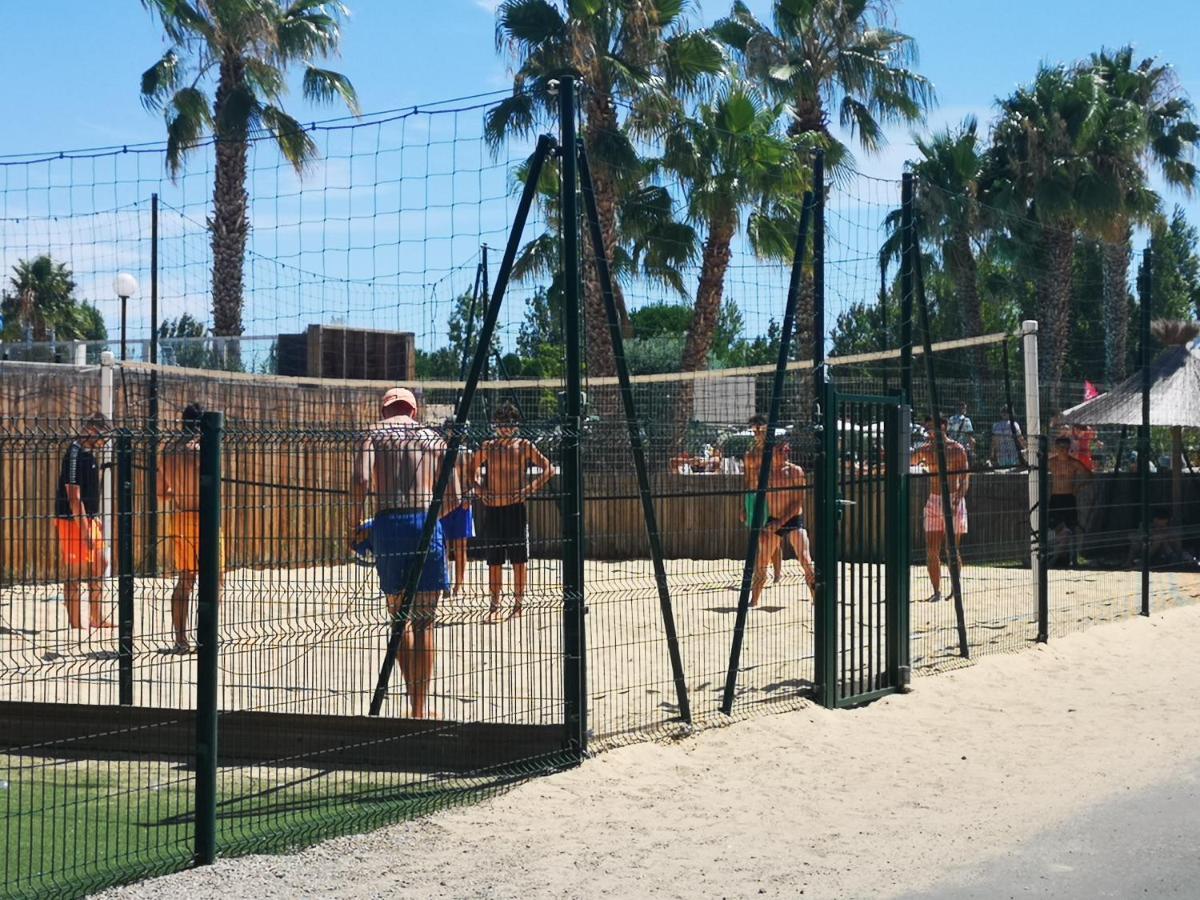 Camping La Carabasse Vias-Plage-T4 Climatise,Tout Confort, Emplacement Calme ! Esterno foto